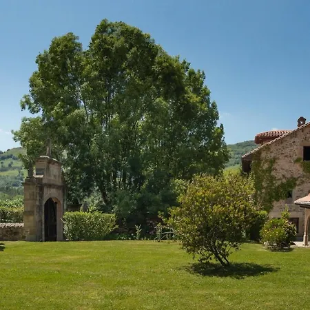 Secret Retreat By Fidalsa Entrambasaguas (Entrambasaguas)