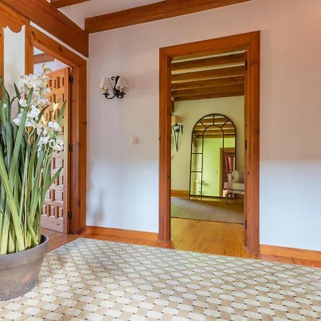 Villa Secret Retreat By Fidalsa Entrambasaguas (Entrambasaguas)
